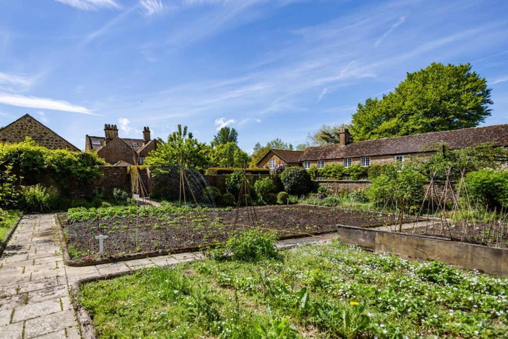 Gardeners Cottage Bridport Esterno foto
